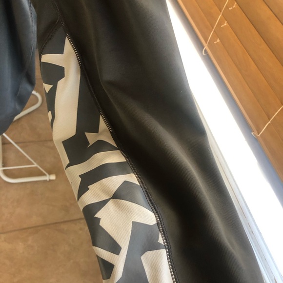 Nike Grey Pullover - Picture 3 of 4